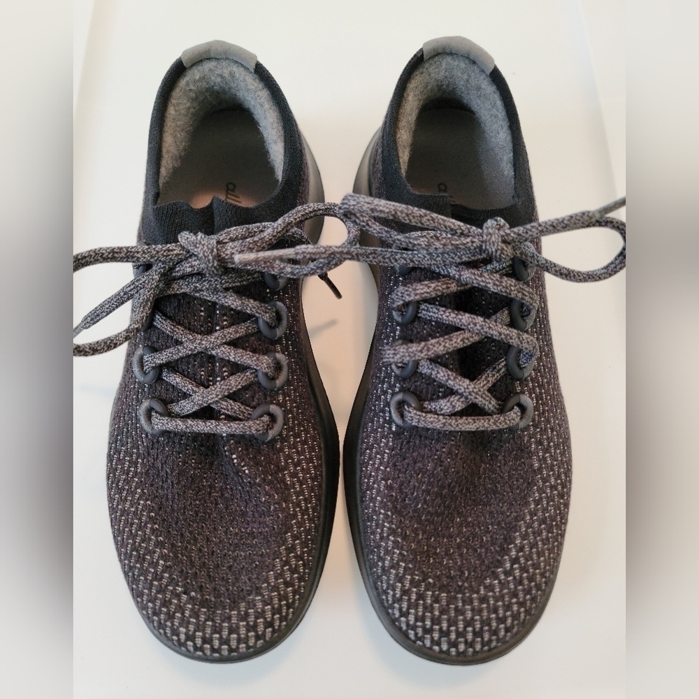 NWOT Allbirds "Tree Dasher" Ladies Sneaker